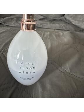 Kate Spade New York In Full Bloom Eau De Parfum Spray 3.4 oz/100ml, READ DESCRI